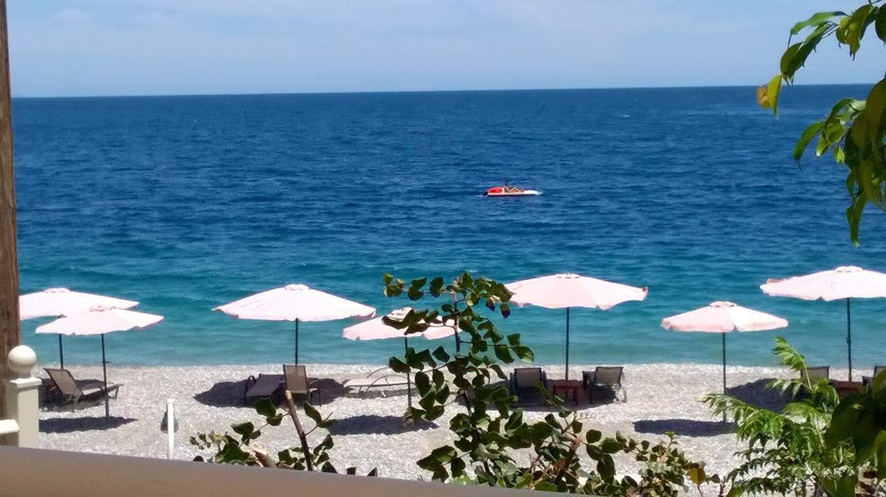 Amera - Troumpas Family Apartments Λεωνίδιο Εξωτερικό φωτογραφία