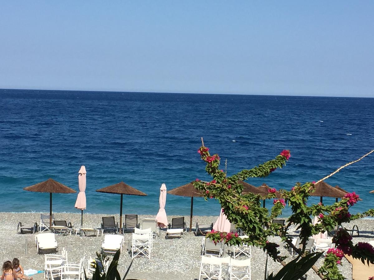 Amera - Troumpas Family Apartments Λεωνίδιο Εξωτερικό φωτογραφία